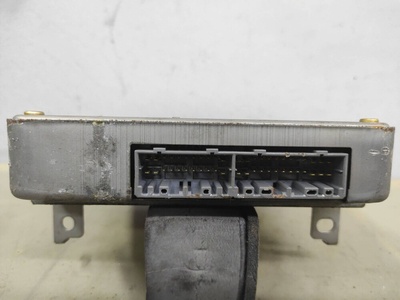 FP0118881E Блок управления двигателем Mazda 626 GE 1995