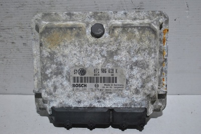 071906018K блок управления двигателя volkswagen гольф iv 0261206175