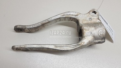 31126861200 Кронштейн амортизатора правый BMW 7-serie G11/G12 2015