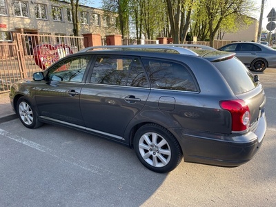Toyota avensis t25 , 1.8 бензин , соль - национальный