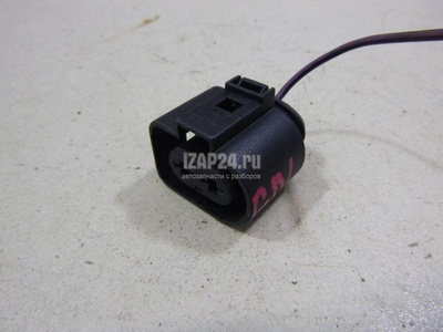 1J0973752 Разъем VAG LT II (1996 - 2006)