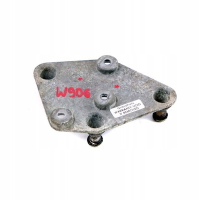 A9064310340 мерседес w906 крепление крепление насосы мм)