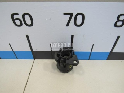 30671022 Кронштейн радиатора Volvo V50 (2004 - 2012)
