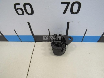 30671022 Кронштейн радиатора Volvo V50 (2004 - 2012)