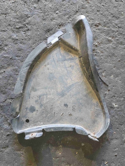1U0805826 Защита бампера заднего Skoda Octavia A4(1997-2004) 2000