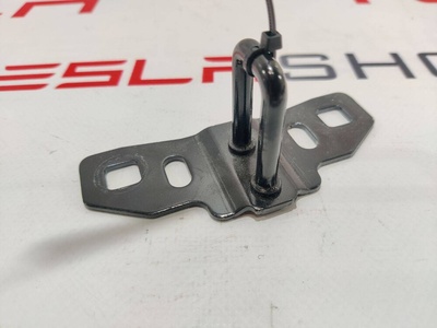 103448200A Петля крышки багажника Tesla Model S 2-й рест. 2021 1034482-00-A,A2467400032