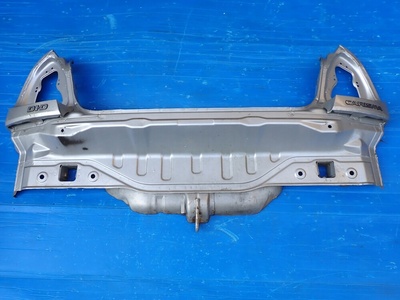Mitsubishi carisma 96 - 04 полоса заднего