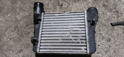 1749787.13 Интеркулер Audi A4 B6 2003 ,8e0145805