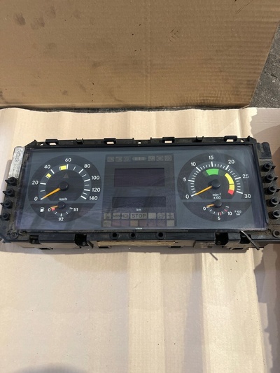 A0014467721 мерседес atego часы спидометр