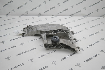 T2H24117 Кронштейн опоры АКПП Land Rover Range Rover Velar L560 2017