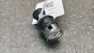 1893485 Прикуриватель SCANIA