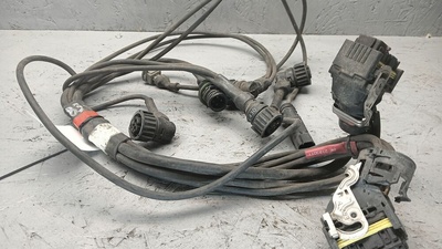 2183011 Жгут электропроводки системы подачи реагента (C99, C430, E67.A, E67.B, T113, T115, T116, V117, V118) SCANIA