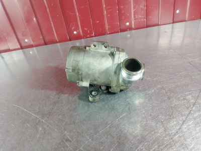 11517583836 Помпа BMW 7 series F02 2012 , , 7583836, 11518635092, 8635092, 702478400