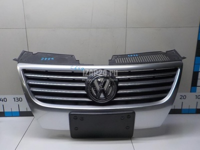 3C0853651E3Q7 Решетка радиатора VAG Passat [B6] (2005 - 2010)
