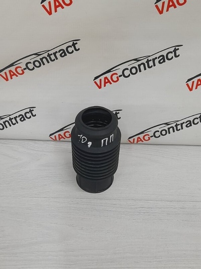 540520M011 Пыльник амортизатора Nissan Suny b14 1997