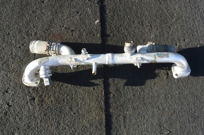 079121071BJ провода трубки шланг радиатора 4.2 fsi audi q7 4l a8 d3
