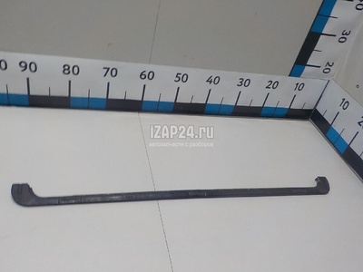 30671117 Кронштейн передней панели Volvo V50 (2004 - 2012)