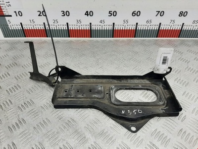 3U0805213 Крепление (корпус) аккумулятора Volkswagen Passat 5 GP (2000-2005) 2002 ,
