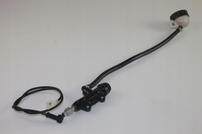 DUKE125200111609 ktm duke 125 200 390 11 - 16 насос тормозной задняя насос тормоза задняя