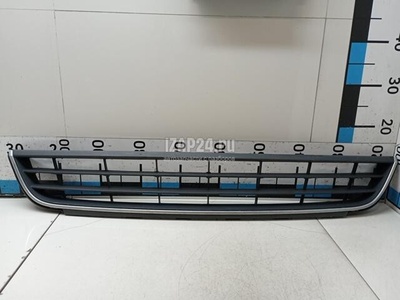 5C68536779B9 Решетка в бампер центральная VAG Jetta (2011 - 2018)