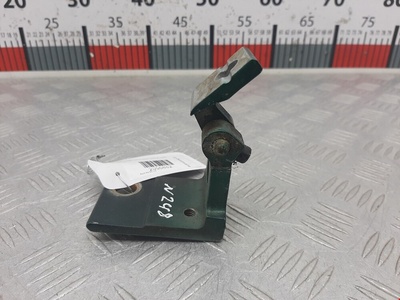 8D0831401A Петля двери передней левой Audi A4 B5 (1994-2001) 1998 ,8D0831401B