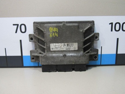 237104779R Блок управления двигателем Renault Logan II 2014