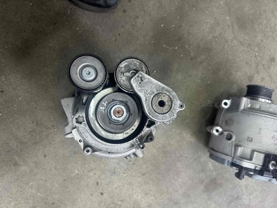 4n0903028r Генератор Audi A8 D5 (2017—2023) 2020