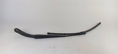 A1768200044 Поводок стеклоочистителя левый Infiniti QX30 I (2015—2019) 2018