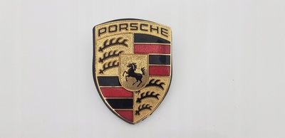 99355921100 порше boxster 986 эмблема капота