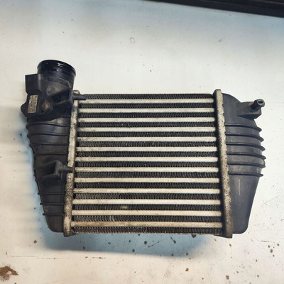 4F0145805AD audi a6 c6 2.0 интеркулер