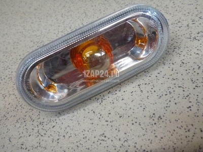 2K0949117B Повторитель на крыло белый VAG Caddy III (2004 - 2015)