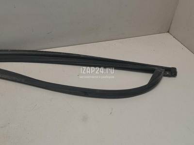 1370168 Уплотнитель стекла двери Ford Fusion (2002 - 2012)
