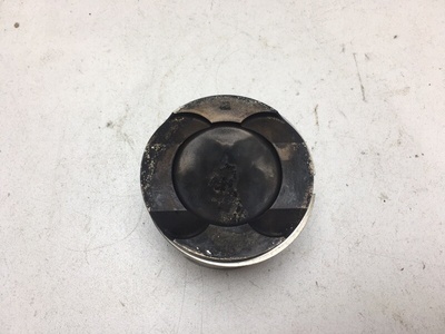 11258606461 поршень BMW F30