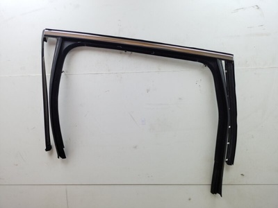 7P0839431F Уплотнитель двери Volkswagen Touareg 2 NF 2014