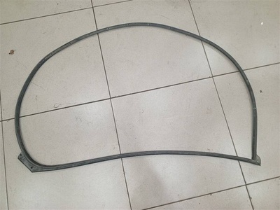 821404L000 Уплотнитель двери передней правой Hyundai Solaris 2010-2017 2012