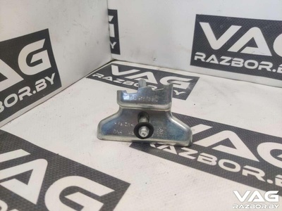 7L0915138C Планка крепления аккумулятора Porsche Cayenne 957 2007