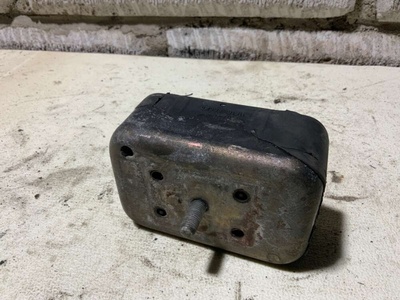 1161060A01 Подушка крепления двигателя Suzuki Vitara 1 1999 11610-60A01