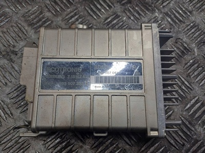 893907383B блок управления двигателя audi 80 b3 1.6 8v