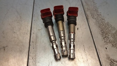 06C905115B Катушка зажигания Audi A6 C5/4B 2001