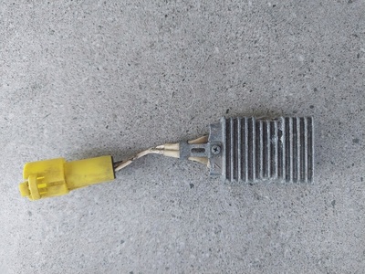 3395060E1 suzuki свифт ii 1996 - 2004 блок резистор зажигания 33950 - 60e1