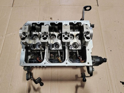 045103373H головка блока цилиндров Audi A2 8Z 2001 ,045103351B