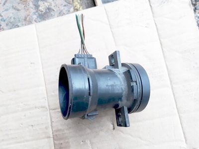 98AB12B579 расходомер воздуха форд focus mk1 mk2 cmax fusion пума 1.4 1.6 mondeo mk2 1.8