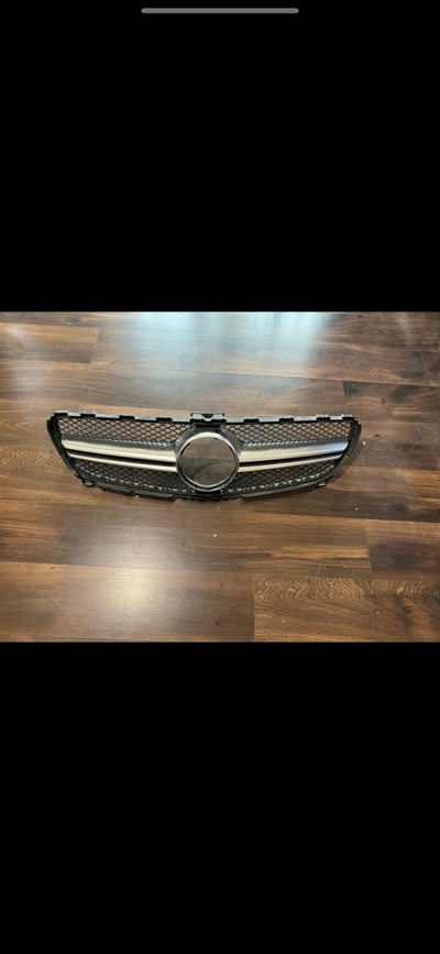 A1768850200 решетка радиатора мерседес a45 amg w176 оригинал решетка решетка
