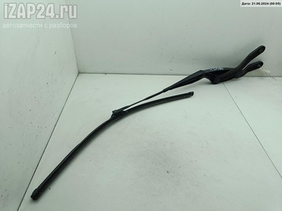 2048200344 Щеткодержатель (поводок стеклоочистителя) передний R Mercedes W204 (C) 2007