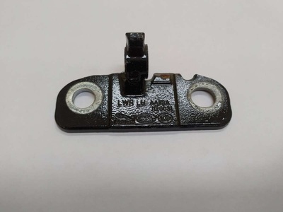 LR036577 Петля двери задней левой Land Rover Range Rover 4 2015