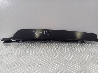 7P6837902 Накладка двери передней правой Volkswagen Touareg 2016