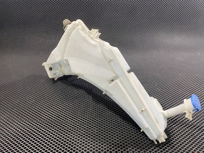 CPLA17B613A Бачок омывателя Land Rover Range Rover 4 2016 ,CPLA17B613B,CPLA17B613D,LR083284,LR107804,LR037565,LR050572,LR070882,LR075624,LR108238,LR110609,LR110607,LR079622,LR037592