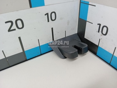 8P4827520A Кожух замка багажника VAG A3 [8PA] Sportback (2004 - 2013)