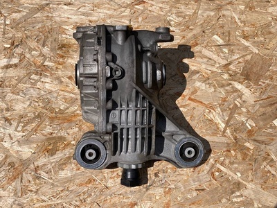 LR070146 Редуктор заднего моста Land Rover Range Rover 4 2016 ,LR041963,CPLA4A213BC