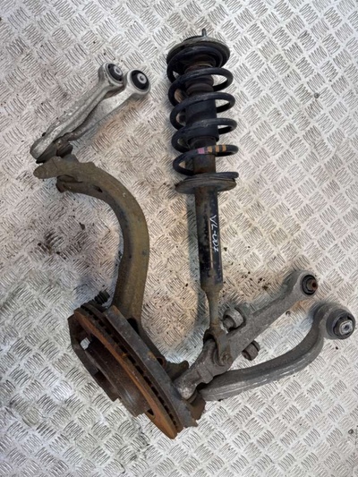 3B0413031P Стойка амортизатора переднего правого Volkswagen Passat B5 1998